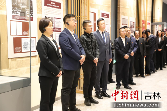 �c���ˆT�^չ�� �O��/�z