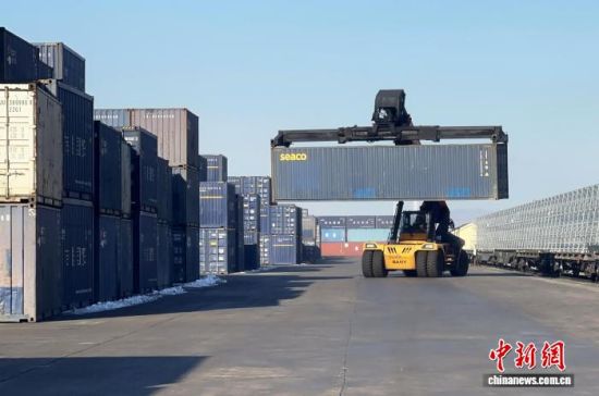 12��11�������֬q���������ˆT�ڬq���F·�ڰ��M�м��b����b�������� �z