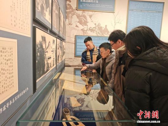 ���L�F(tu��n)���څ��^����ʡ���F(xi��n)��ʷչ���T���� �z