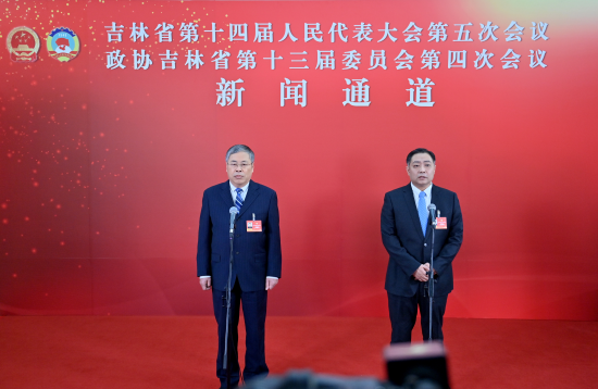 1��26���������f(xi��)����ʡ��ʮ����ί�T��(hu��)���ĴΕ�(hu��)�hί�Tͨ�������ބ���(��һ)�ش�ӛ���ᆖ�� ���� �z