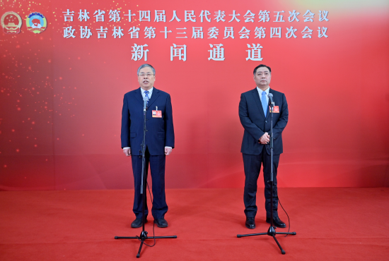 1��26���������f(xi��)����ʡ��ʮ����ί�T�����ĴΕ��hί�Tͨ���������۝�(��һ)�ش�ӛ���ᆖ�� ���� �z